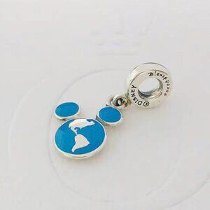 Pandora Disney Vacation Club Member Mickey Globe Charm